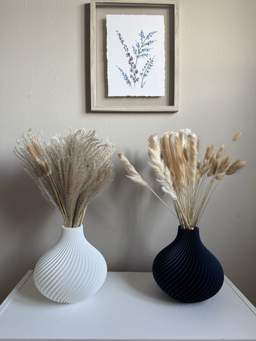 Modern Spiral Vase Set of 2 – White & Navy Decorative Vases | Home Decor