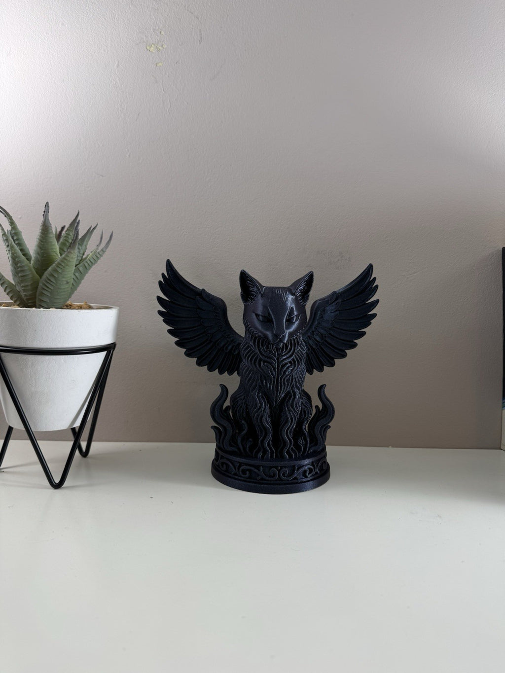 Gothic Winged Cat Statue – Dark Fantasy Decor Ornament | Galaxy Black Figurine