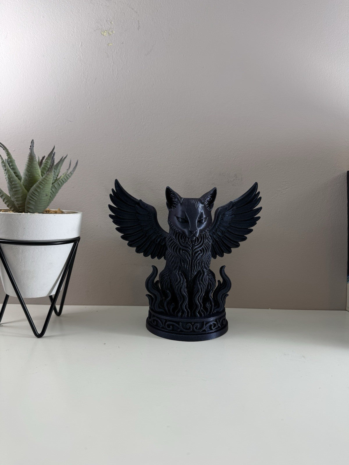 Gothic Winged Cat Statue – Dark Fantasy Decor Ornament | Galaxy Black Figurine