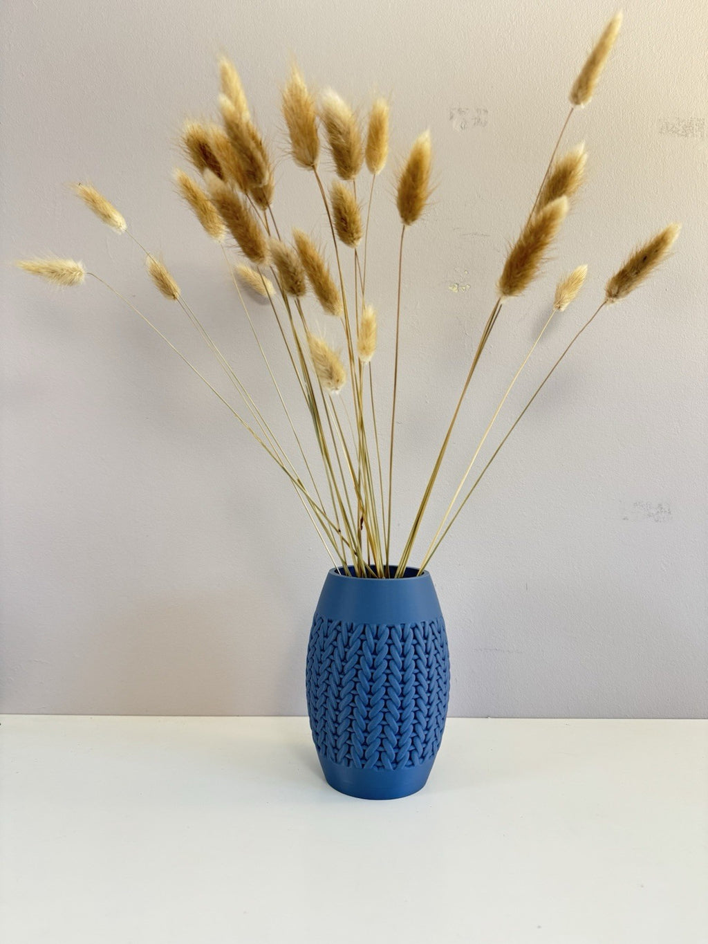 Blue Textured Knit-Pattern Vase – Modern Decorative Dry Flower Holder Home Decor