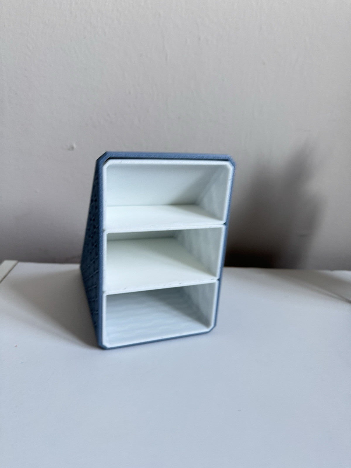 Geometric Desk Organizer – Triangle Pen &Note Holder | Modern Stationary Storage
