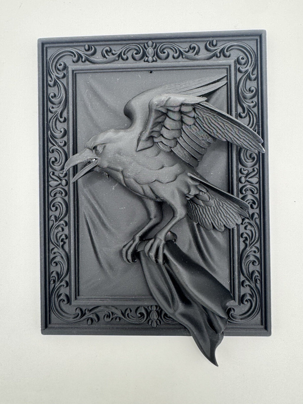 Gothic Raven Wall Art – 3D Black Crow Frame Decor – Dark Academia Home Ornament