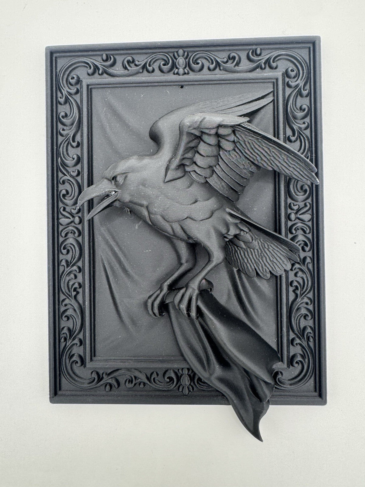 Gothic Raven Wall Art – 3D Black Crow Frame Decor – Dark Academia Home Ornament