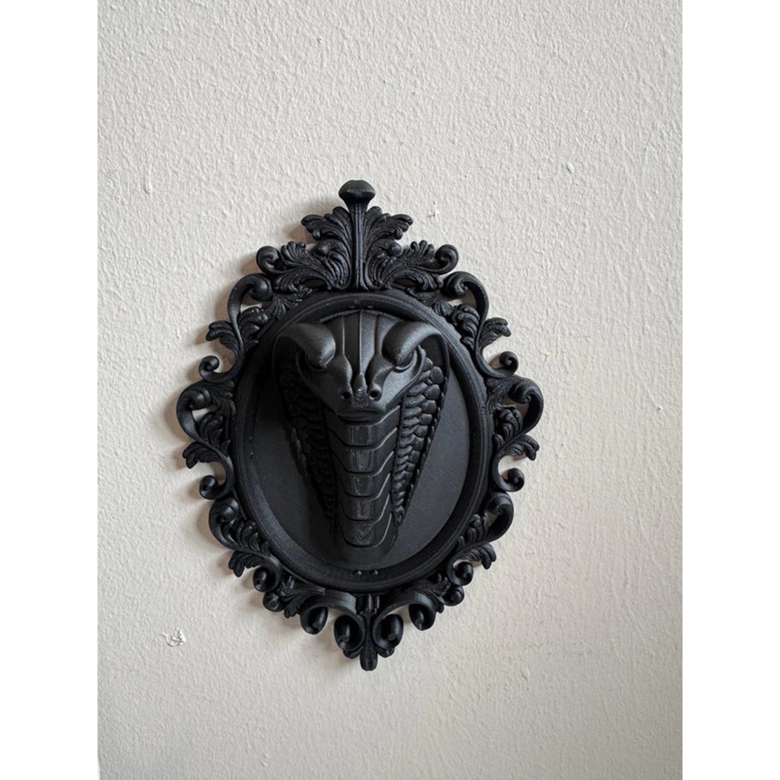 Gothic Snake Wall Plaque | Dark Academia Decor | Victorian Wall Art 🖤