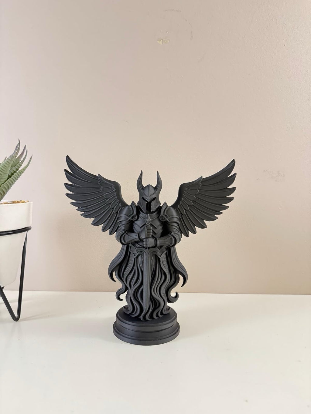 🖤 Dark Winged Knight Statue - Gothic Warrior Figurine - Black Home Decor