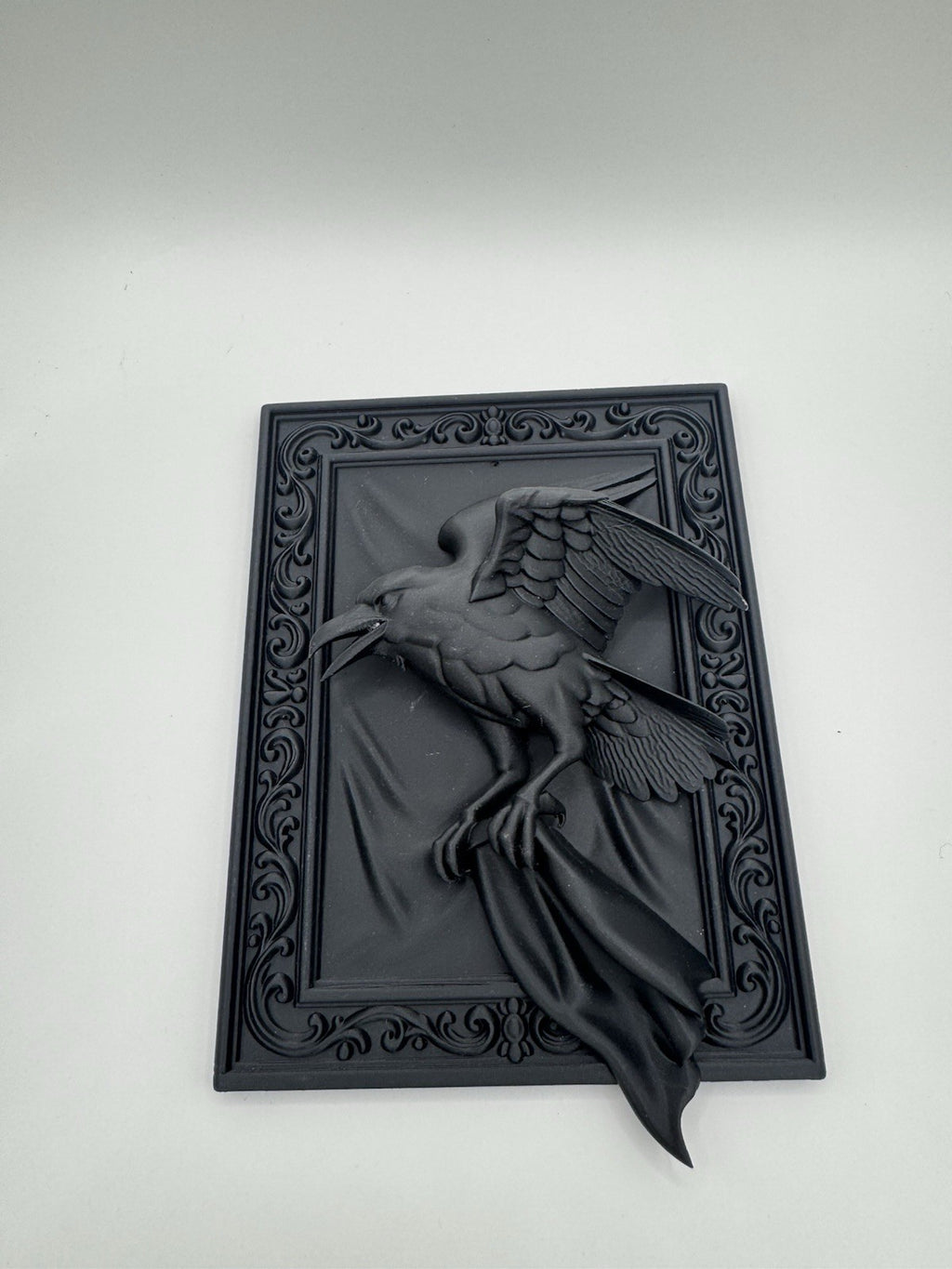 Gothic Raven Wall Art – 3D Black Crow Frame Decor – Dark Academia Home Ornament