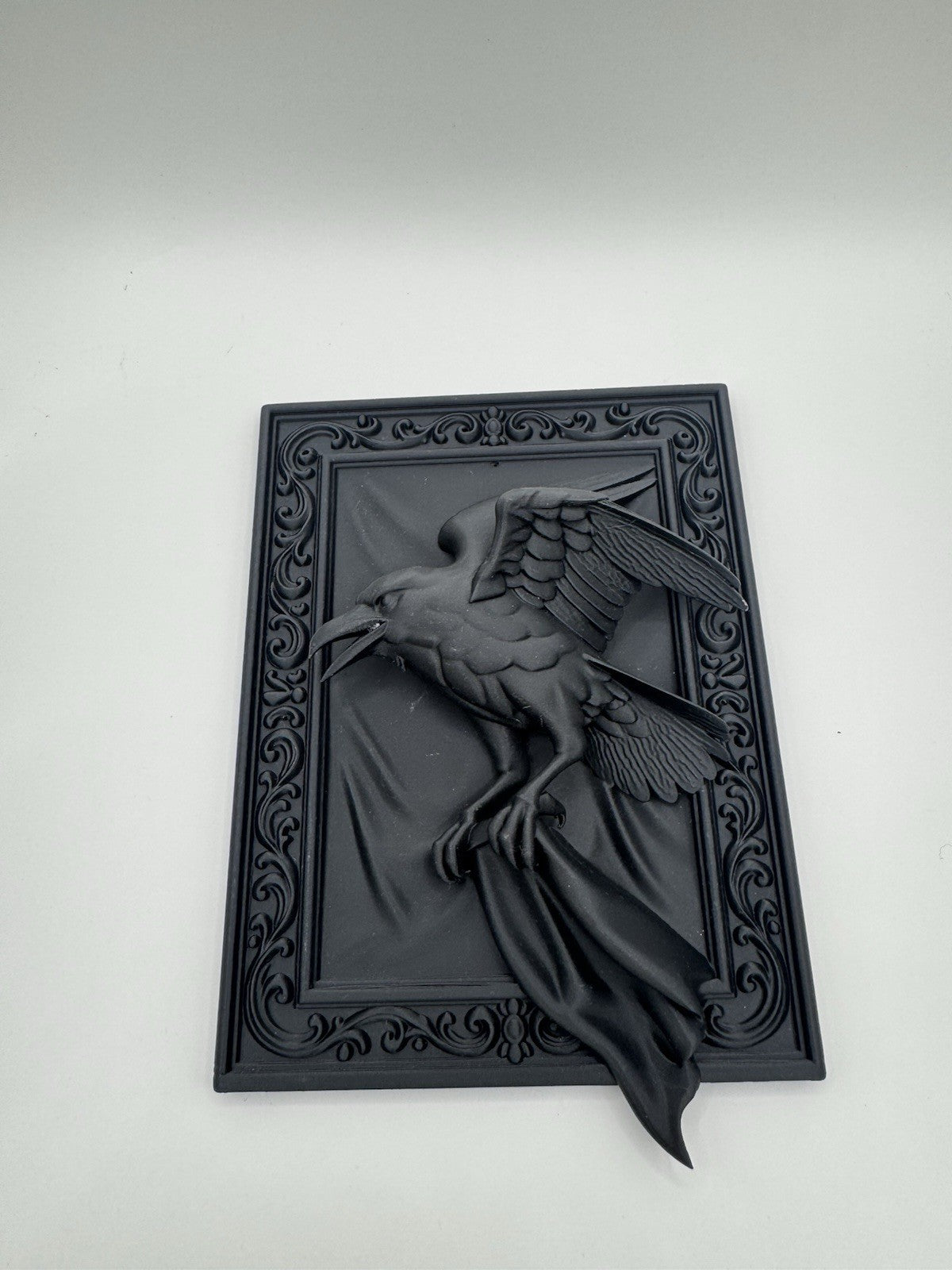 Gothic Raven Wall Art – 3D Black Crow Frame Decor – Dark Academia Home Ornament