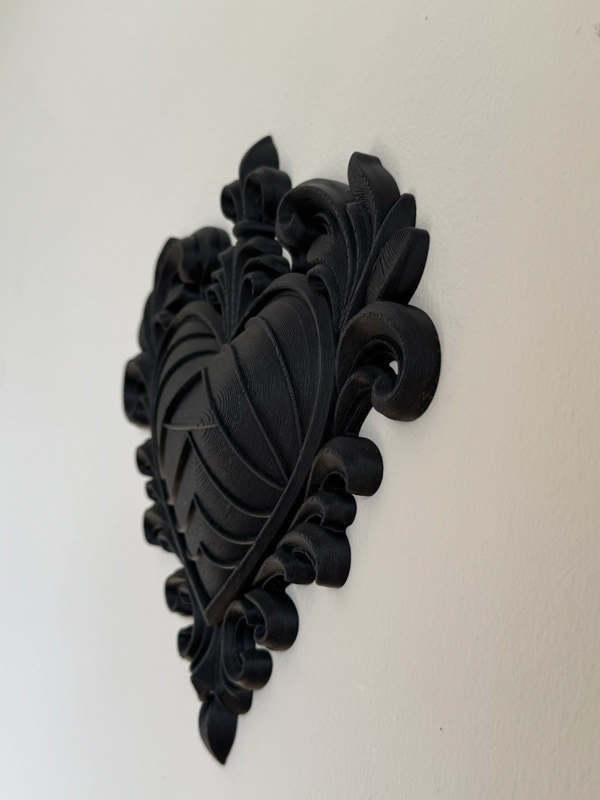 Baroque Gothic Heart Wall Plaque - Ornate Black Decor Vintage Hanging - 20x20cm