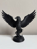 🖤 Gothic Raven Statue – Dark Winged Bird Ornament, Halloween Home Decor