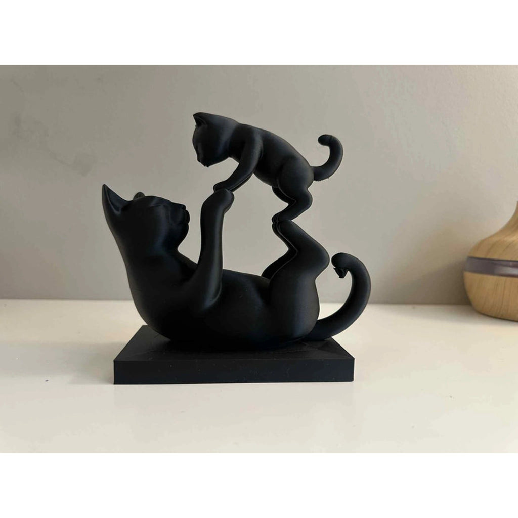🐾 Minimalist Black Cat Ornament – Cute Mother & Kitten Figurine