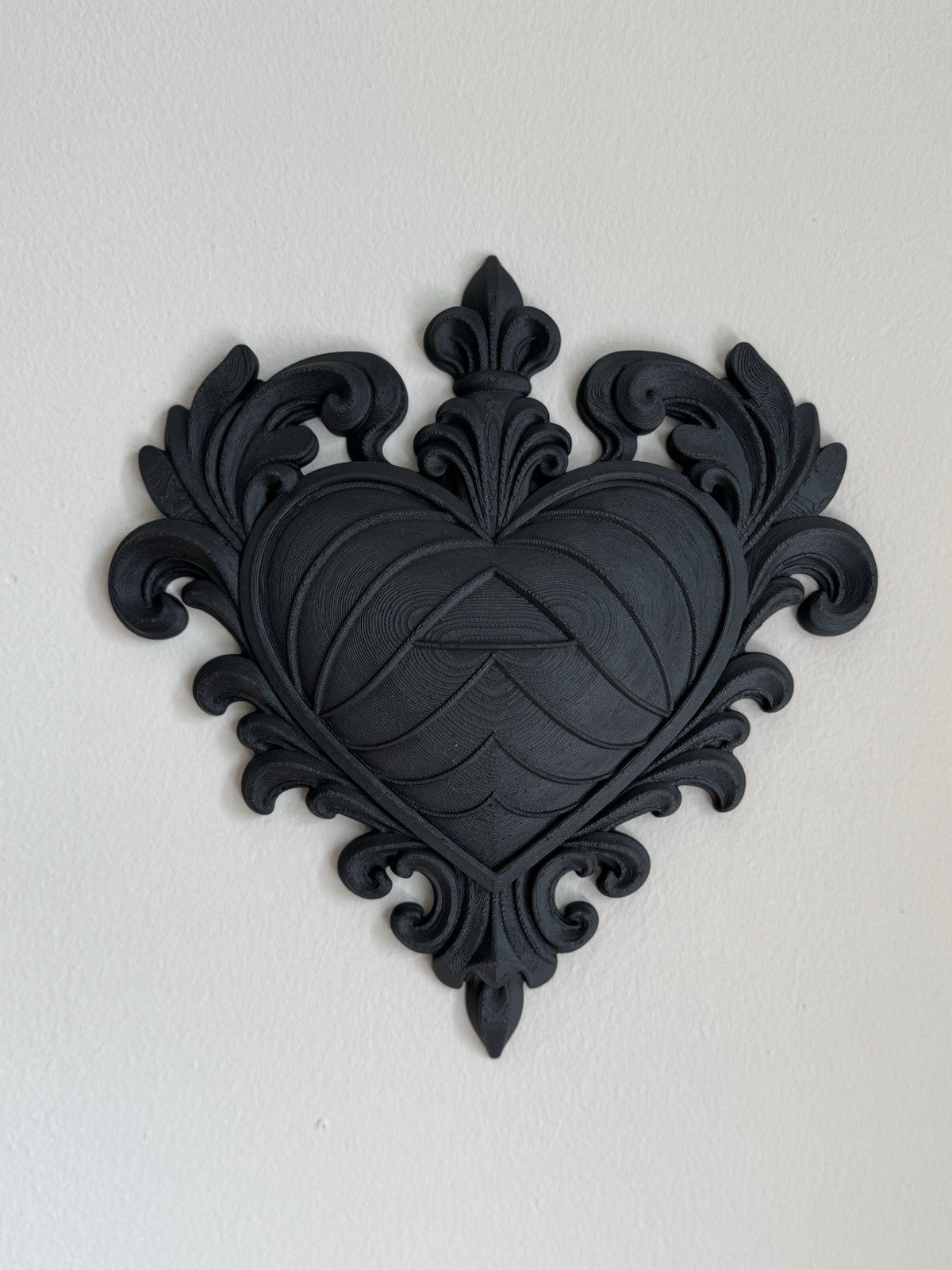 Baroque Gothic Heart Wall Plaque - Ornate Black Decor Vintage Hanging - 20x20cm