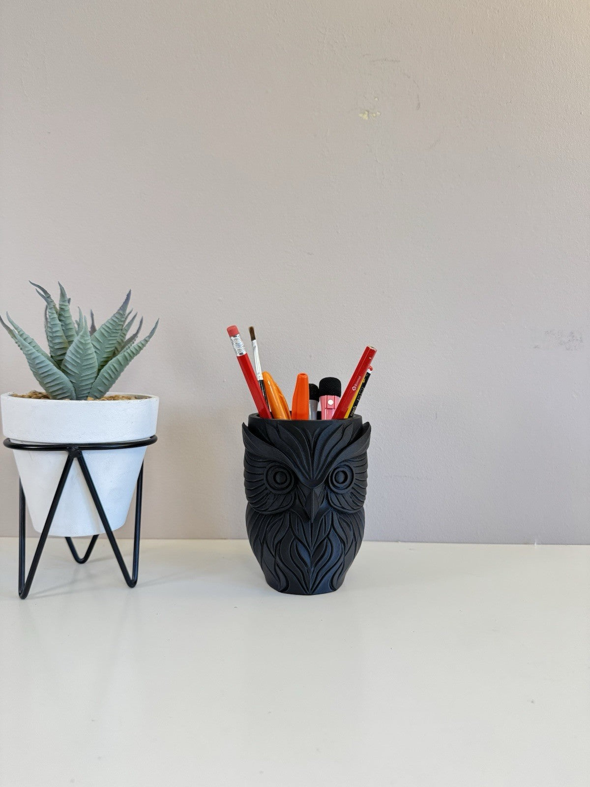 Gothic Owl Vase / Pen Holder – Black Desk & Home Decor | Unique Gothic Ornament