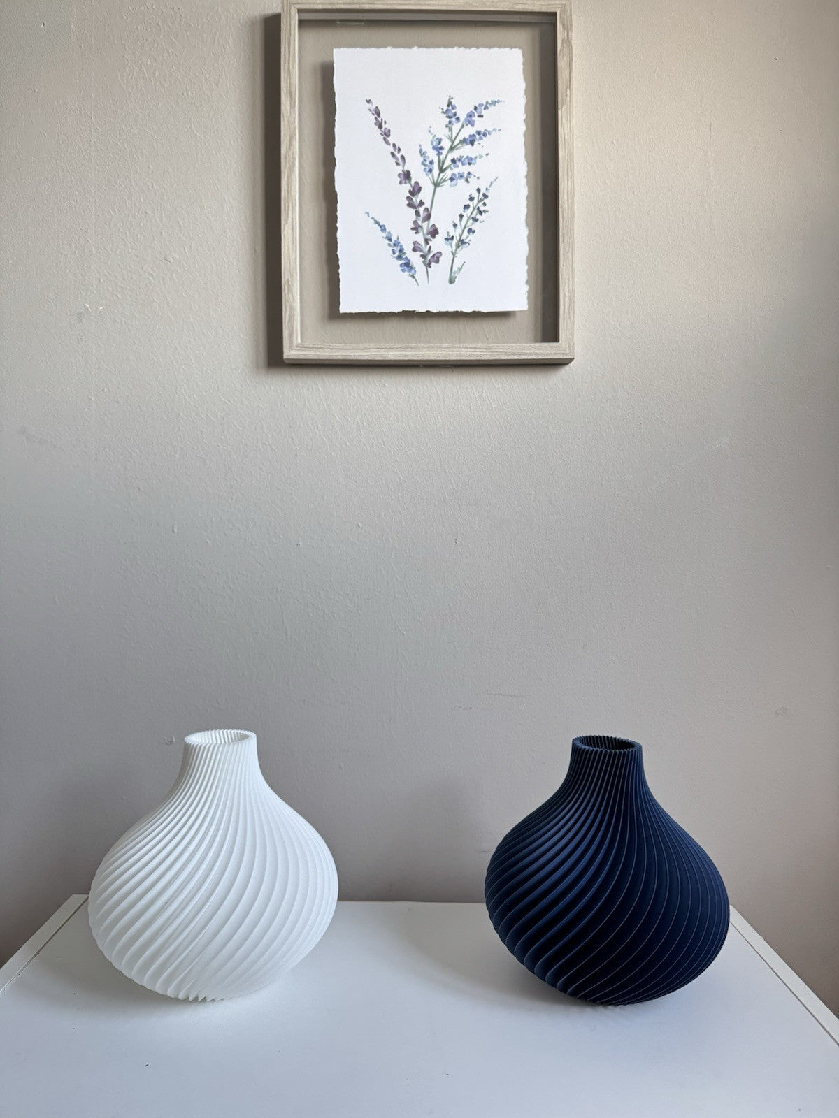Modern Spiral Vase Set of 2 – White & Navy Decorative Vases | Home Decor