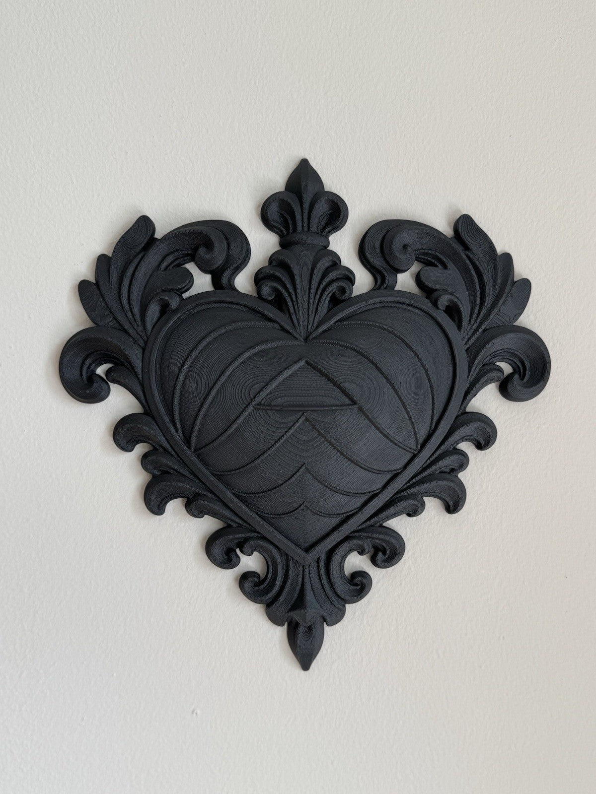 Baroque Gothic Heart Wall Plaque - Ornate Black Decor Vintage Hanging - 20x20cm