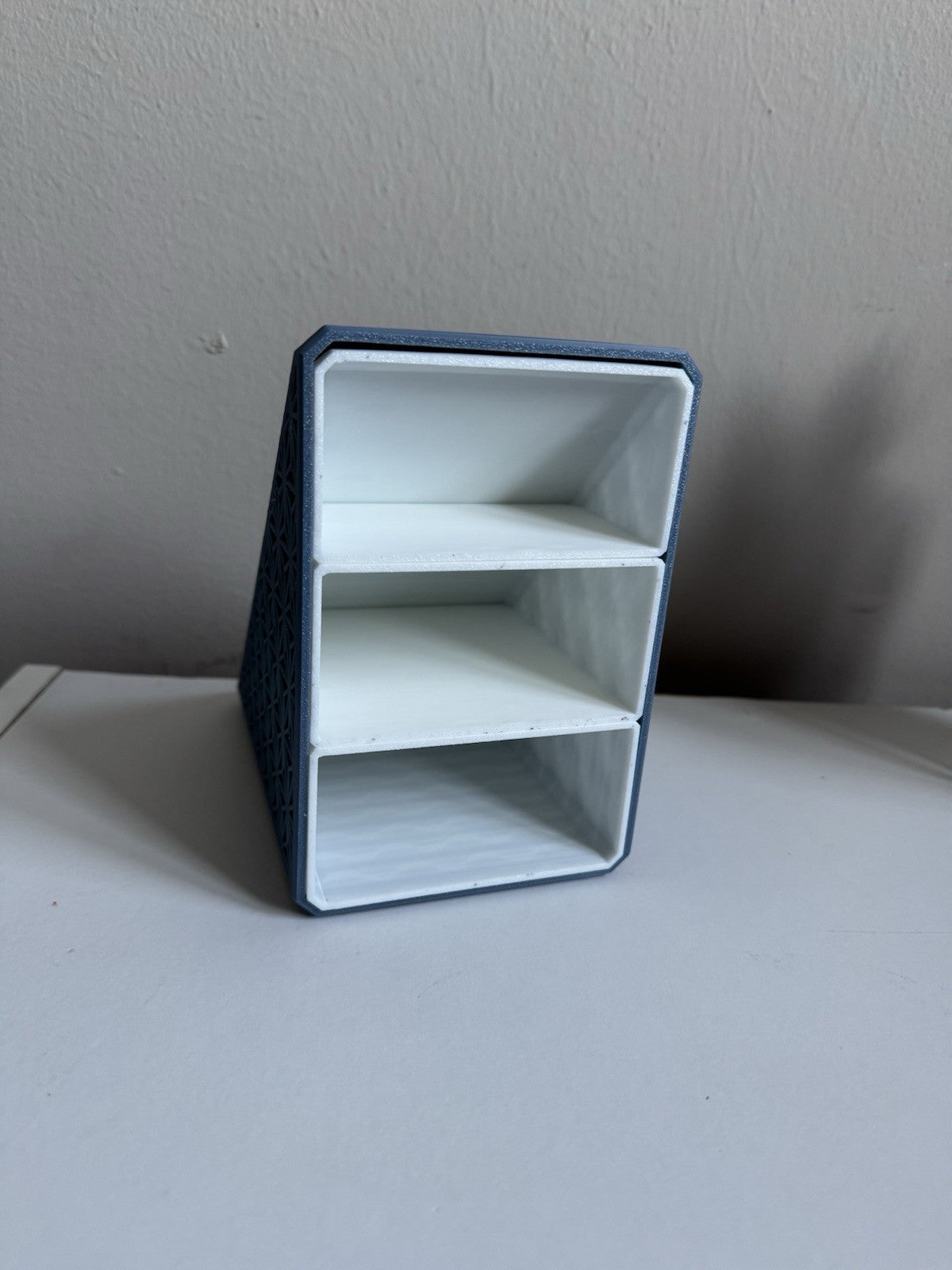 Geometric Desk Organizer – Triangle Pen &Note Holder | Modern Stationary Storage
