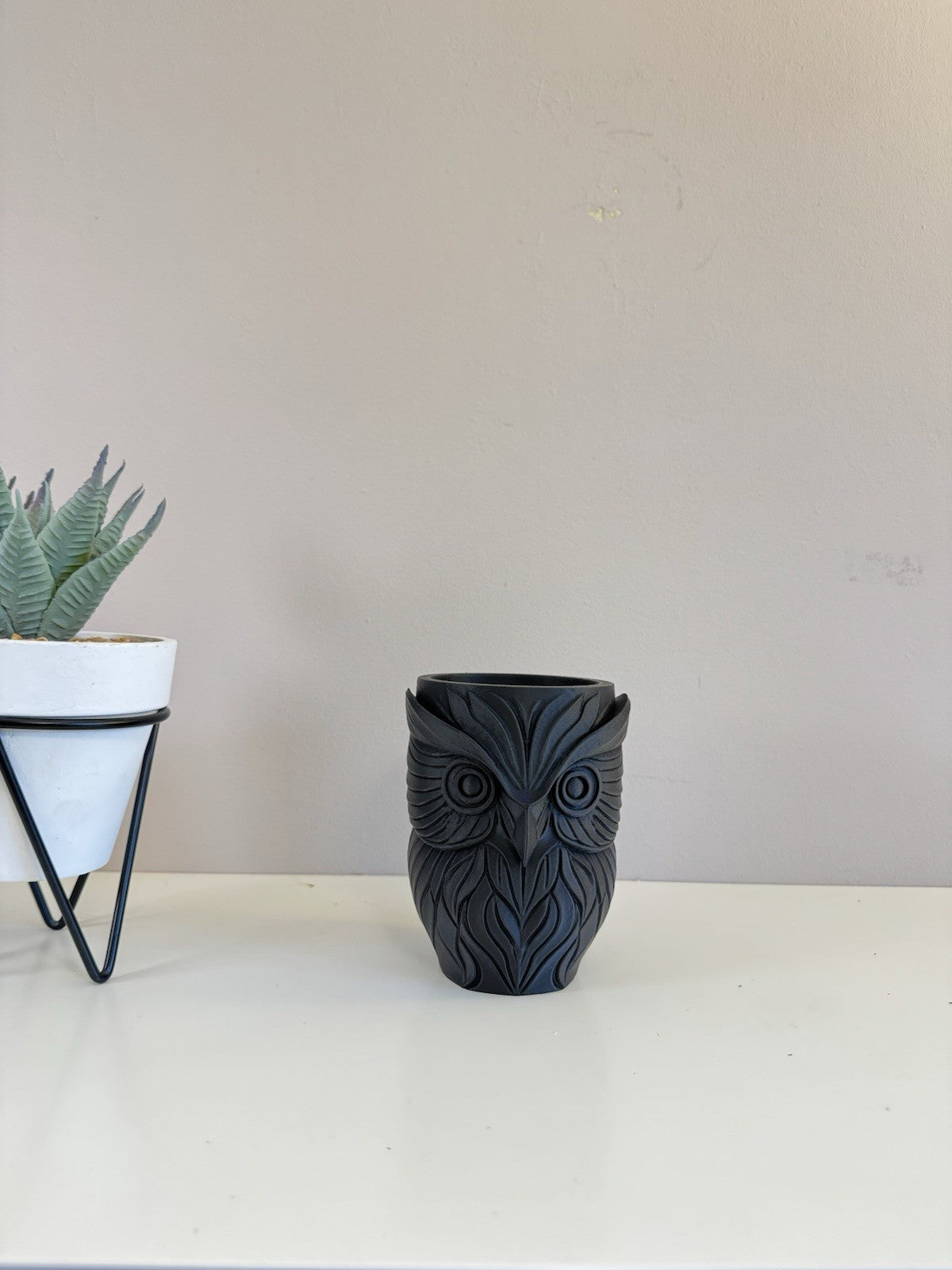 Gothic Owl Vase / Pen Holder – Black Desk & Home Decor | Unique Gothic Ornament